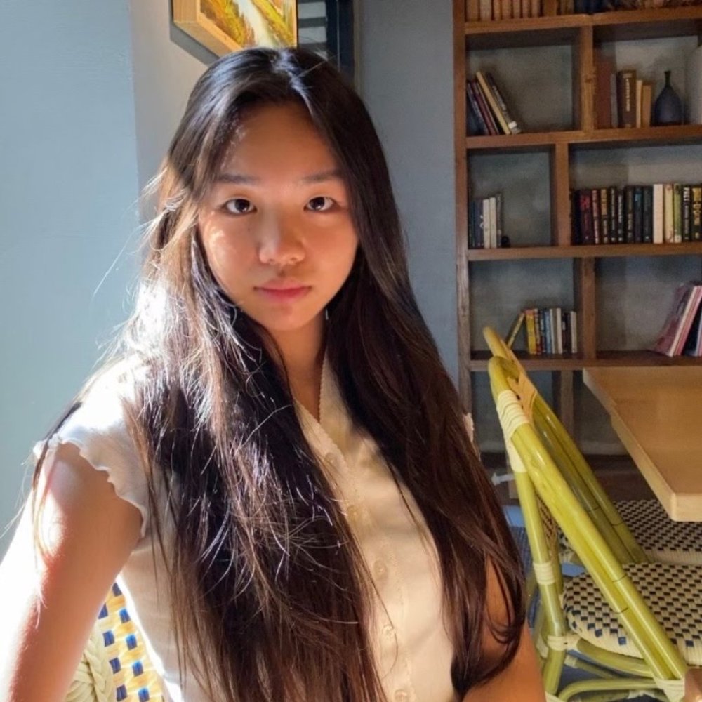 Meet your Posher, Andrea